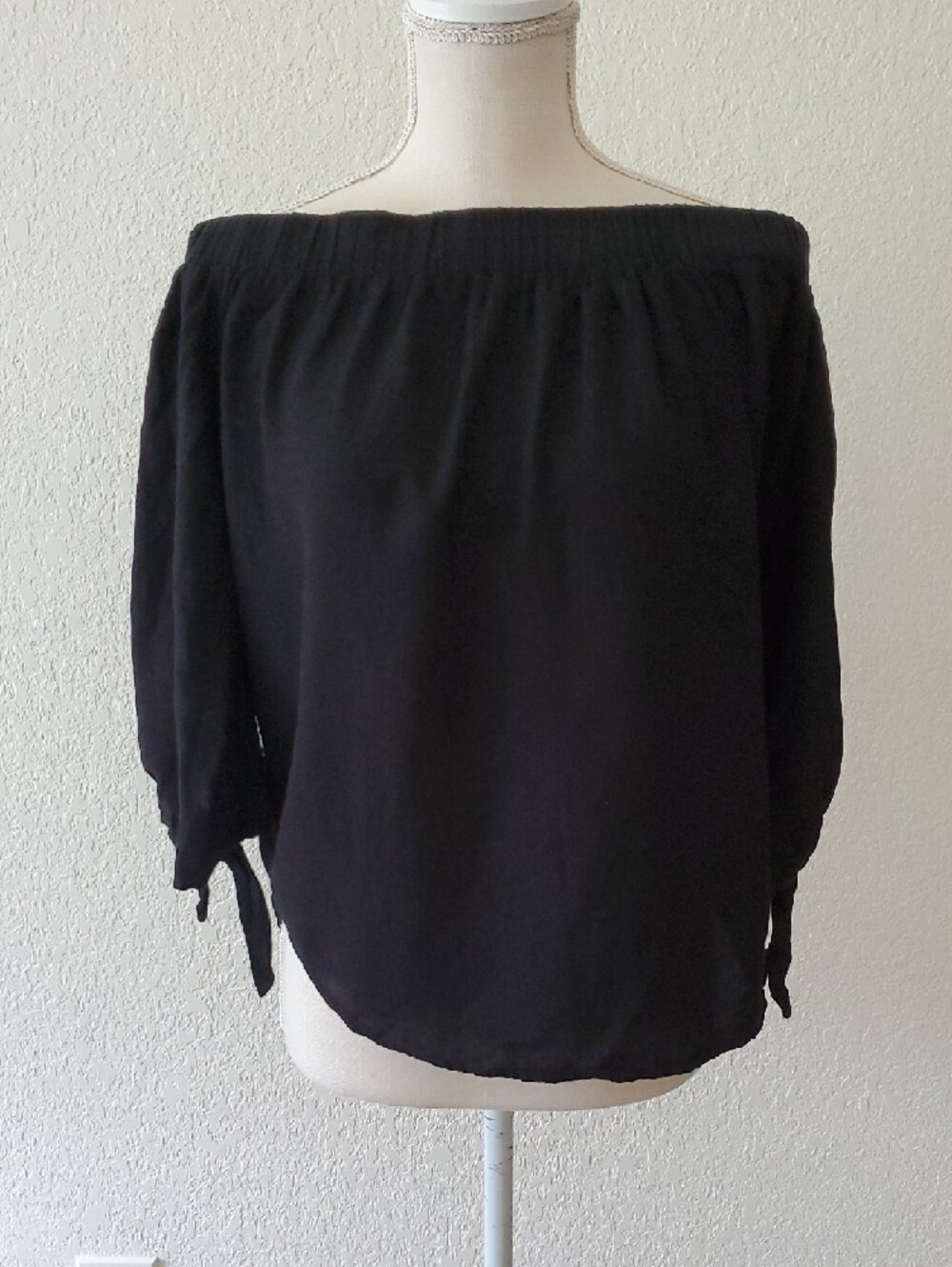 Old Navy Black Off-Shoulder Peasant Blouse